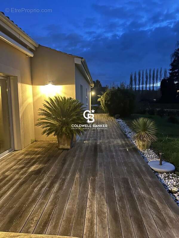 Maison de plain-pied 4 chambres avec double garage – Terrain de 2488m² – À quelques minutes des plages de La Tremblade - photo 18