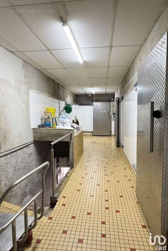 Photo 8 - Commerce à IGON