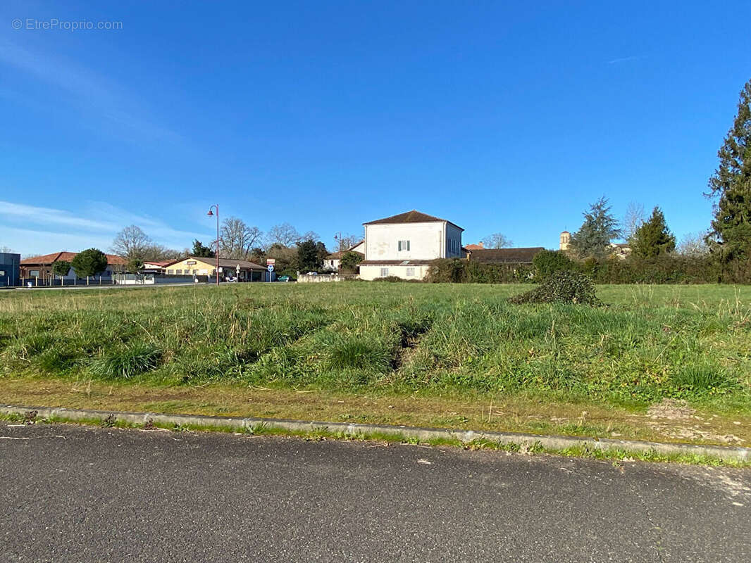 Terrain à SOUPROSSE