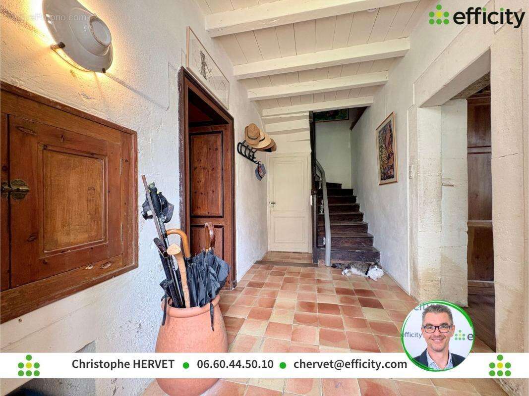 Maison 210 m² à Vindelle  - photo 6