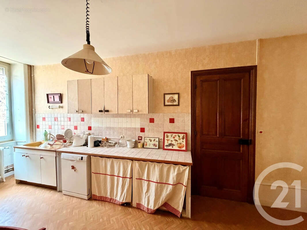 Appartement 94 m² à Annonay  - photo 7