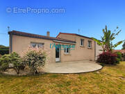 Maison à LE PUISET-DORE