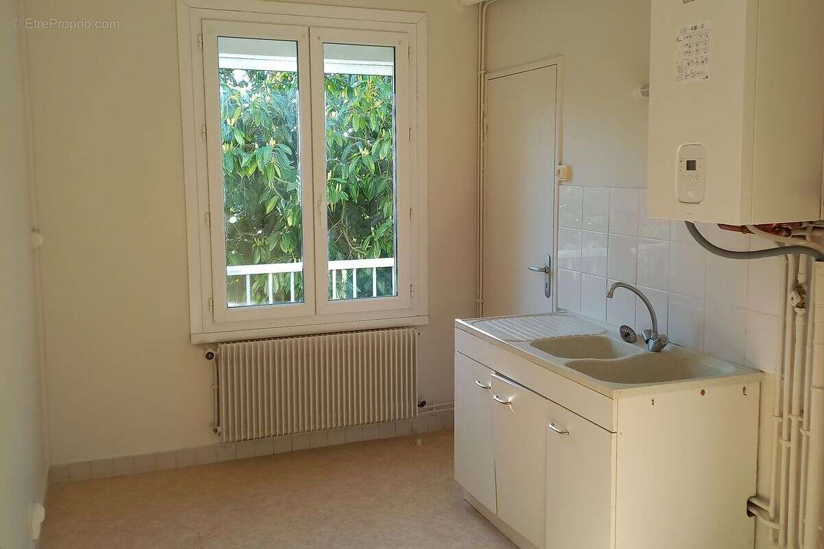 Appartement à SAINT-PATERNE-RACAN