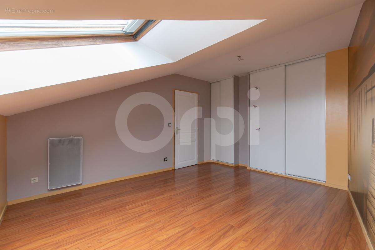 Appartement à BOISSY-SAINT-LEGER
