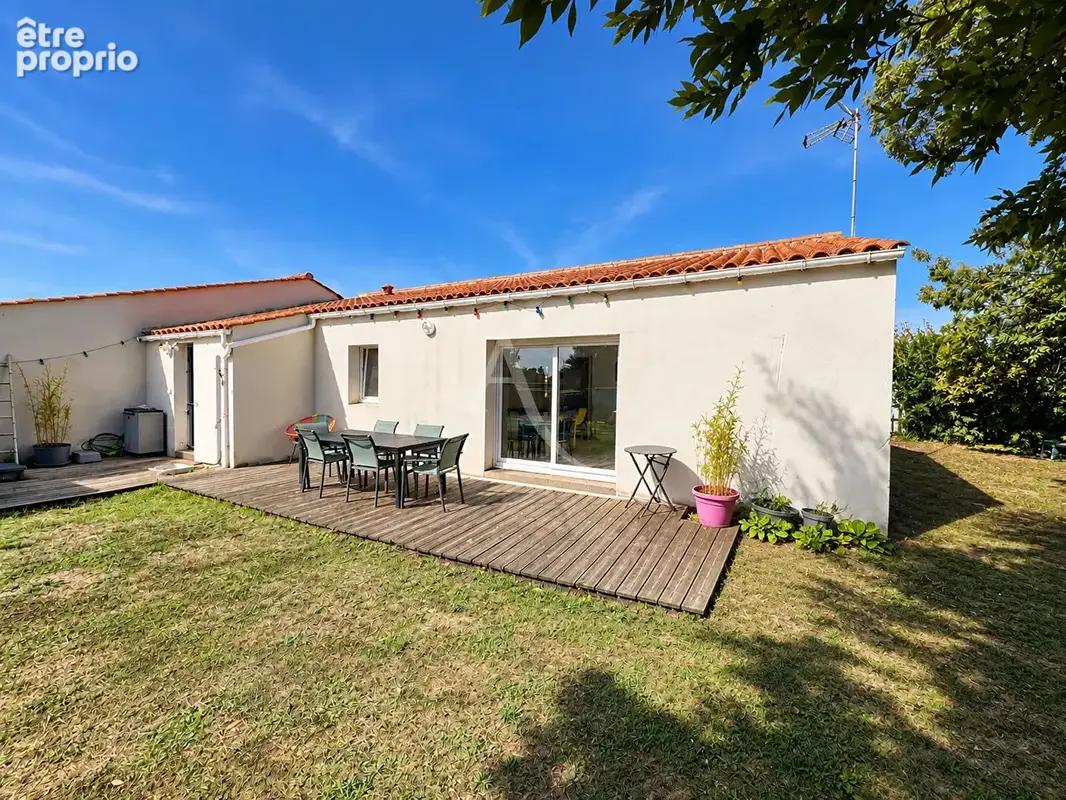 Maison Le Bernard - photo 1