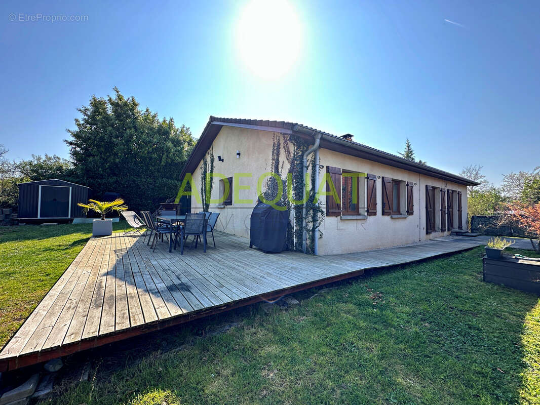 Maison à SAINT-CHEF