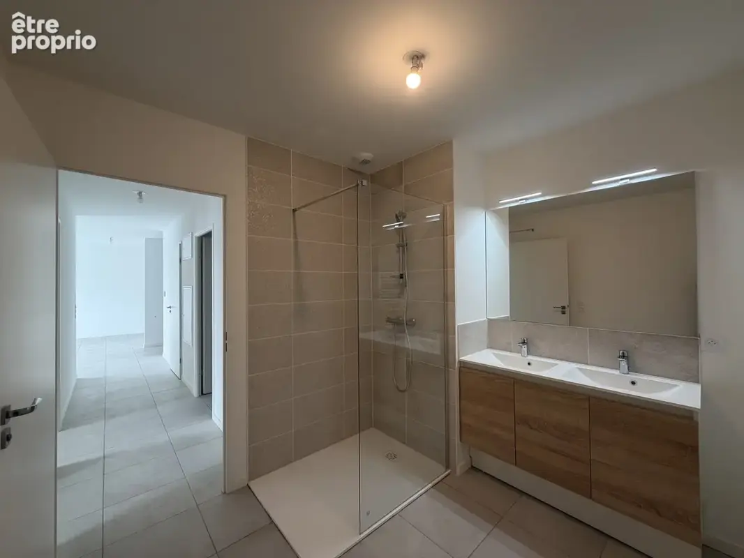 BAYONNE - Superbe T3 avec terrasse et parking sous-sol - photo 6