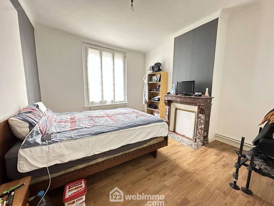 La première chambre de 17 m² - Maison à CREPY