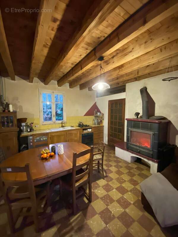 Maison à SAINT-VINCENT-EN-BRESSE