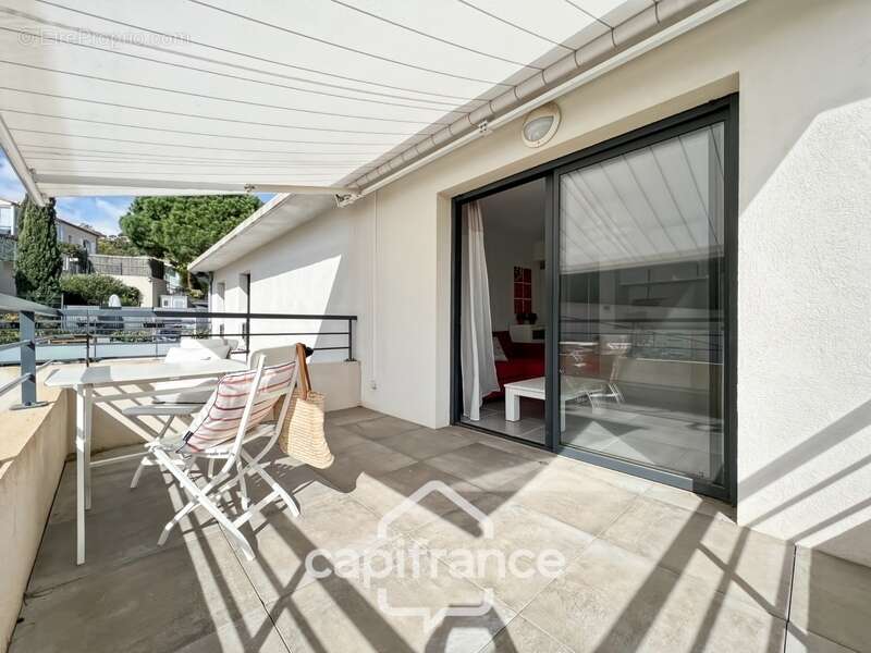 Appartement à BORMES-LES-MIMOSAS