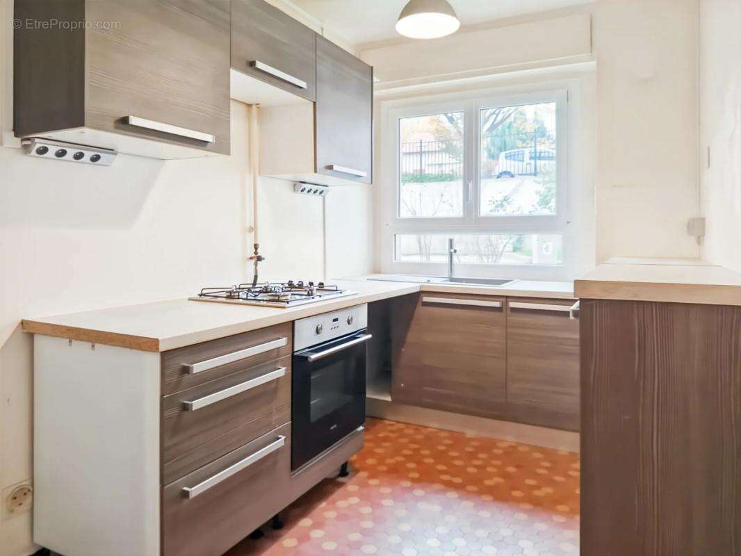 Appartement à FRESNES