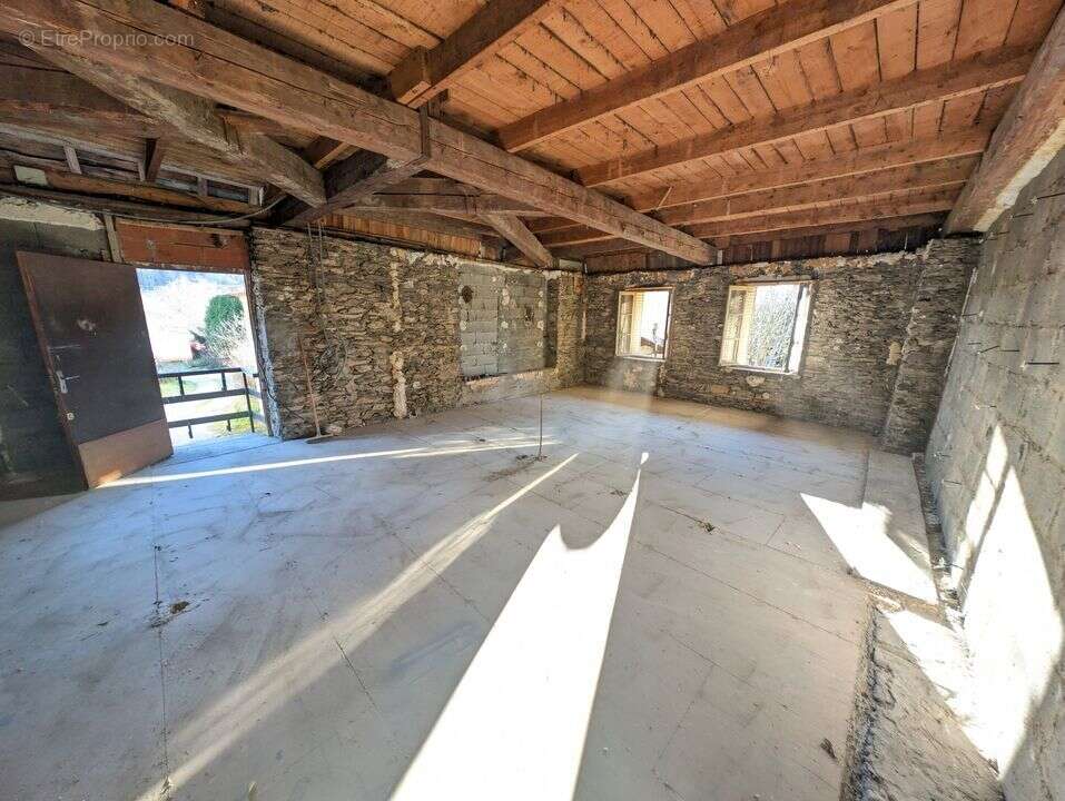 Maison à CHATEAUNEUF