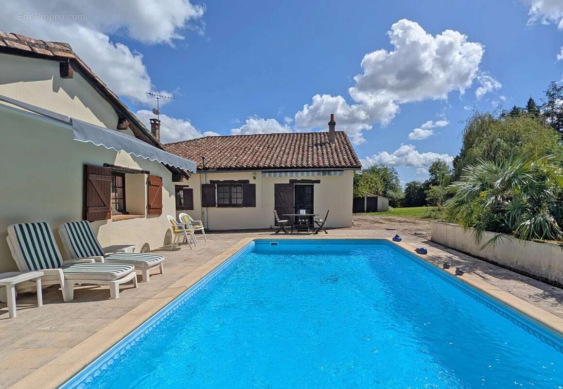 Maison en pierre de caractère avec deux chambres, piscine et maison d'amis - photo 18