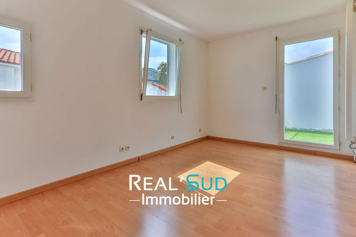 Maison à MARSEILLE-9E