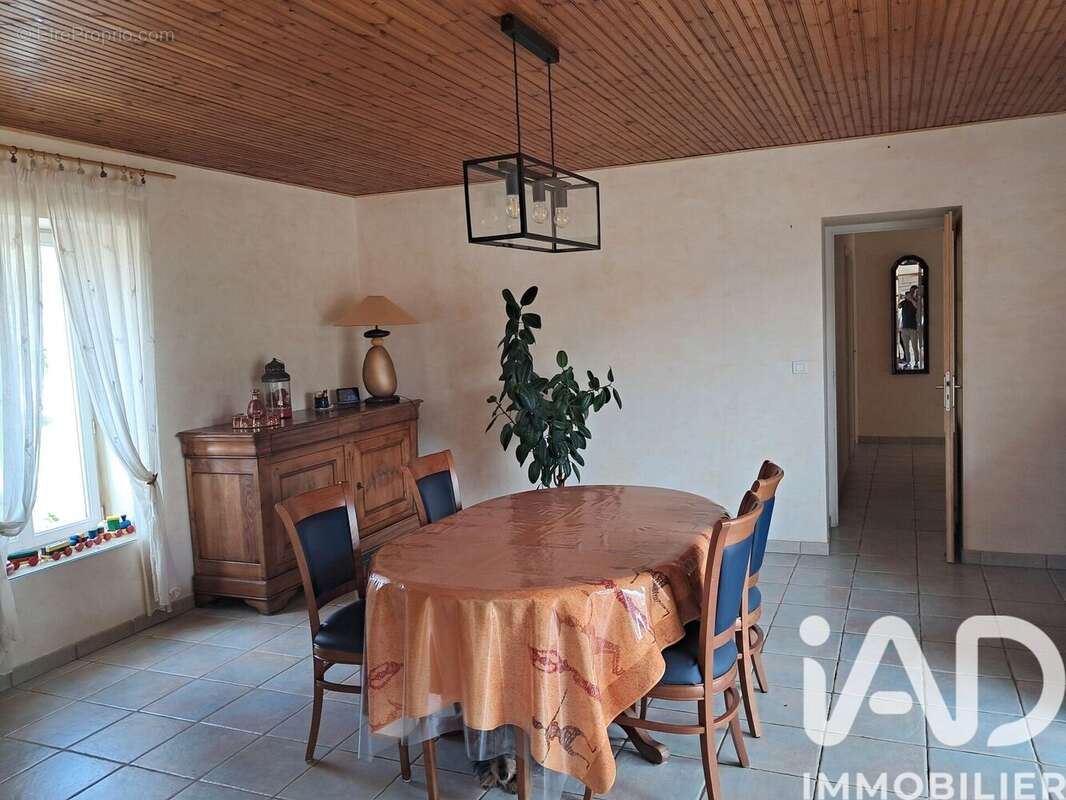 Maison 117 m² à Le Girouard  - photo 6