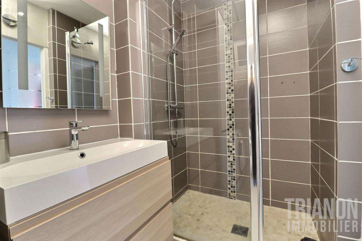 Appartement à VERNEUIL-SUR-SEINE