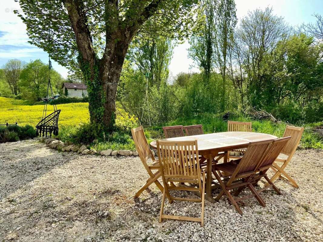 Maison à VILLETOUREIX