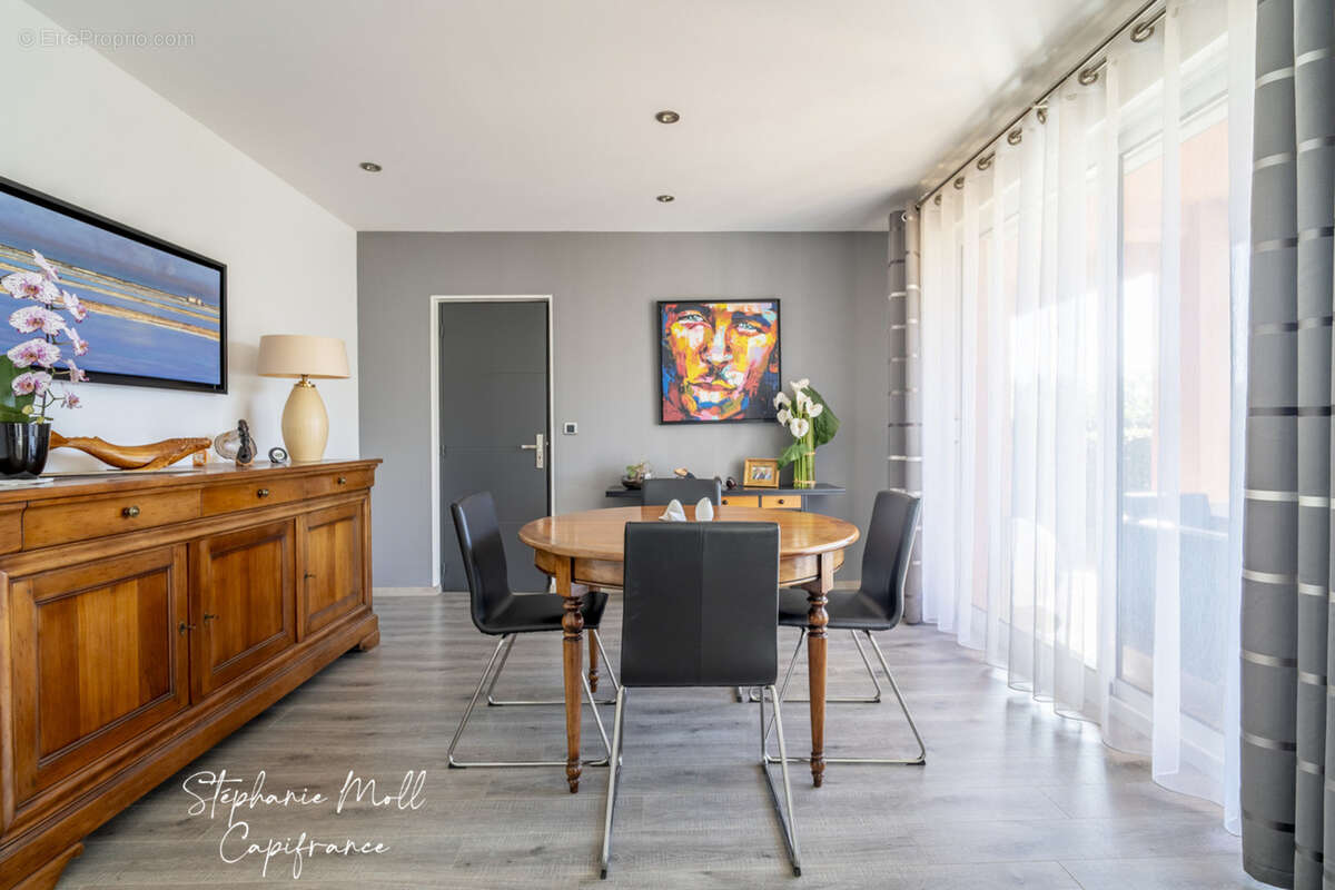 Dpt Aude (11), à vendre NARBONNE maison P7 de 232 m² - Terrain de 1 065,00 m² - photo 8