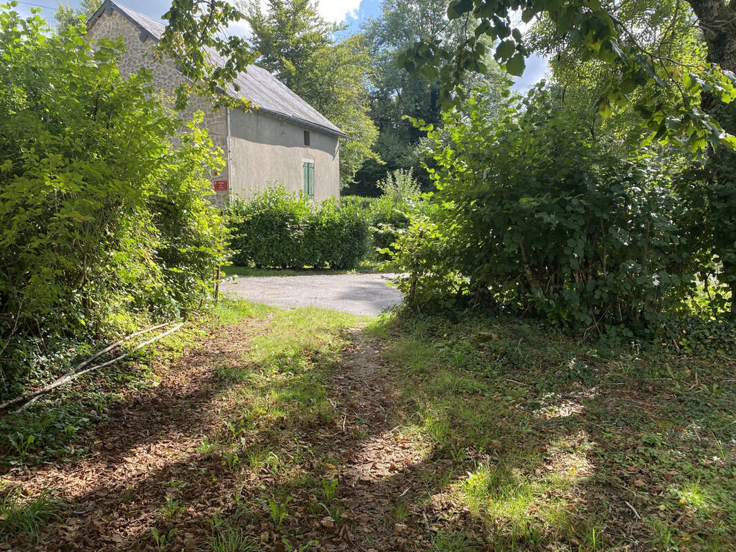 Maison à SAINT-BRISSON