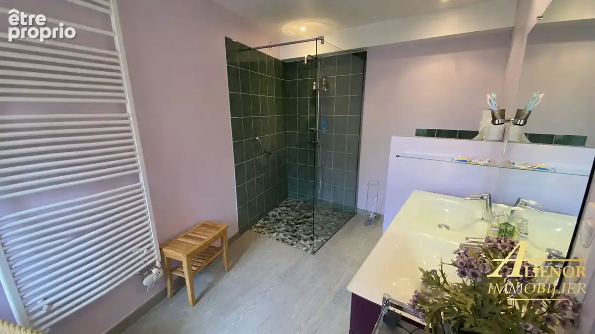Maison de caractère en pierre avec grange - Bourdeilles 24310 - photo 9