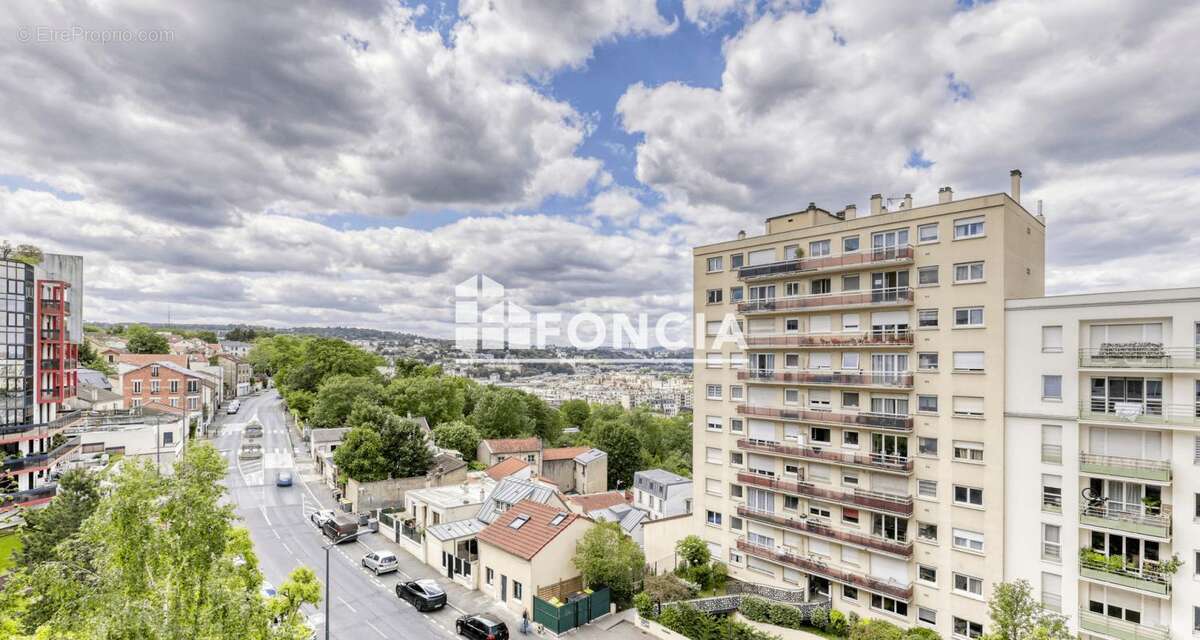 Appartement à ISSY-LES-MOULINEAUX
