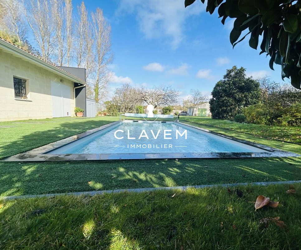 Maison à SAINT-ANDRE-DE-CUBZAC