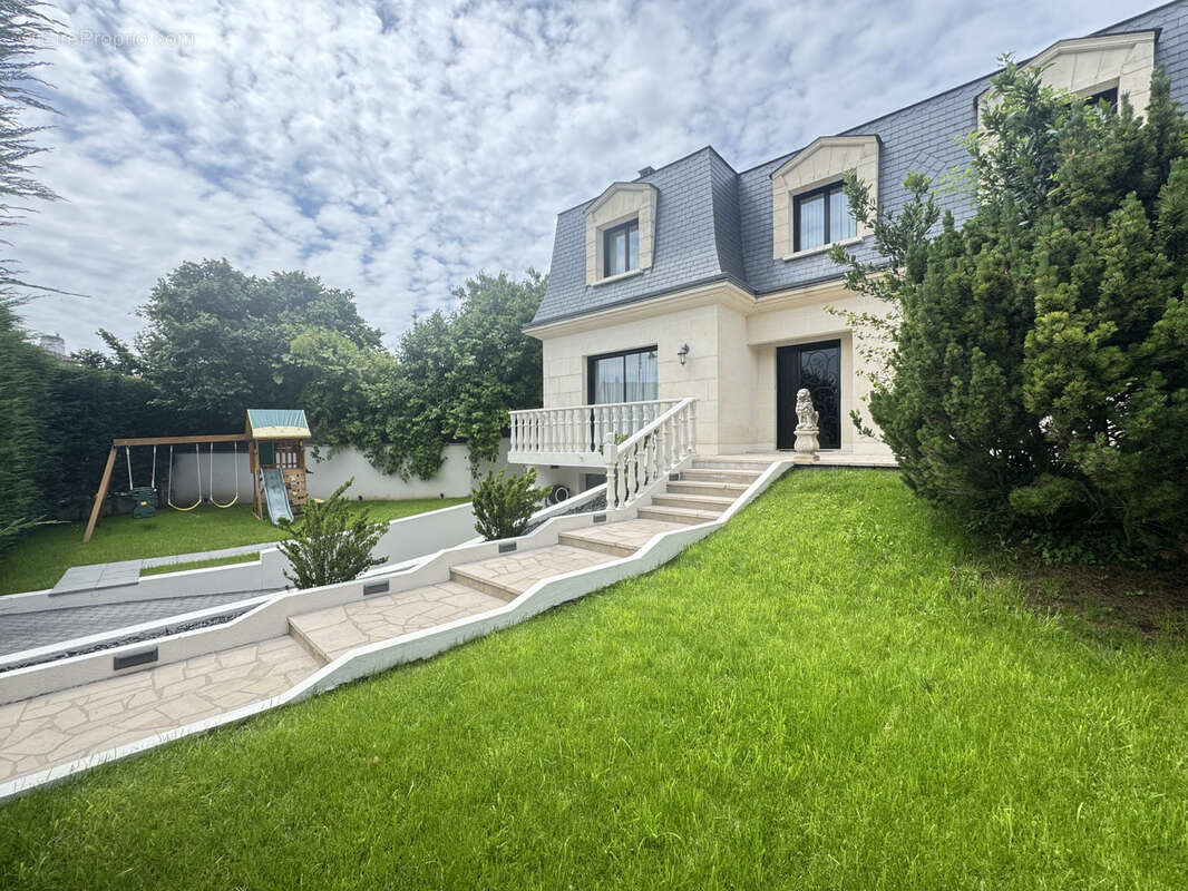 Maison à ORMESSON-SUR-MARNE