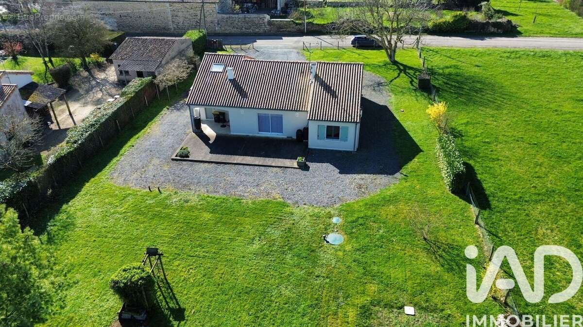 Photo 3 - Maison à MARIGNY-BRIZAY