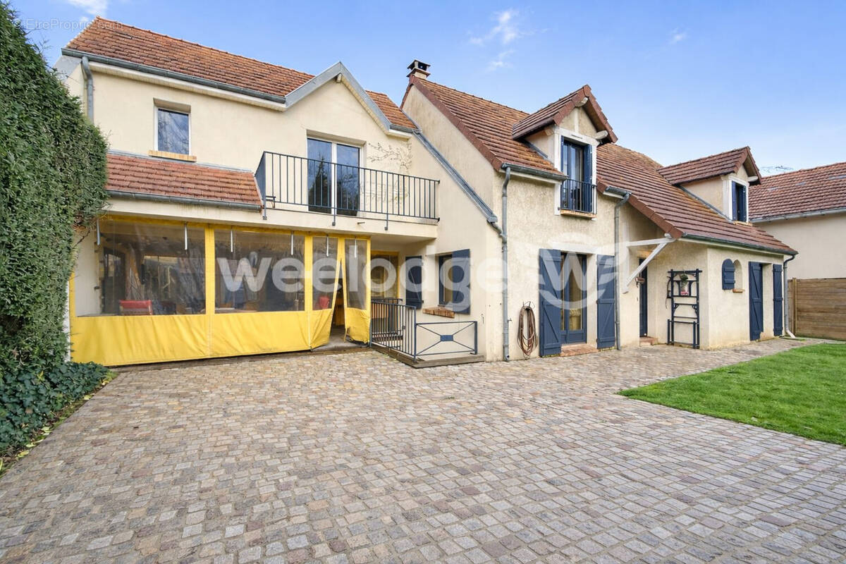 Maison à JOUY-EN-JOSAS