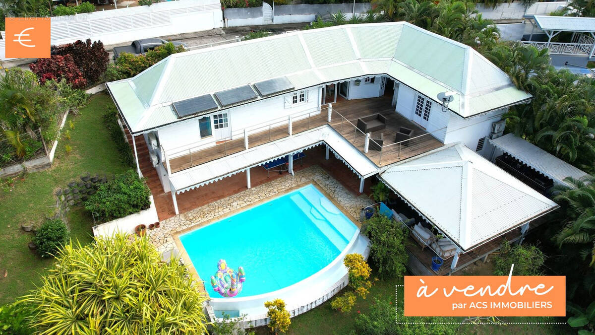 Maison à LES TROIS-ILETS