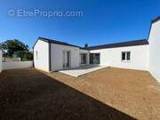 Maison à VAUX-SUR-MER