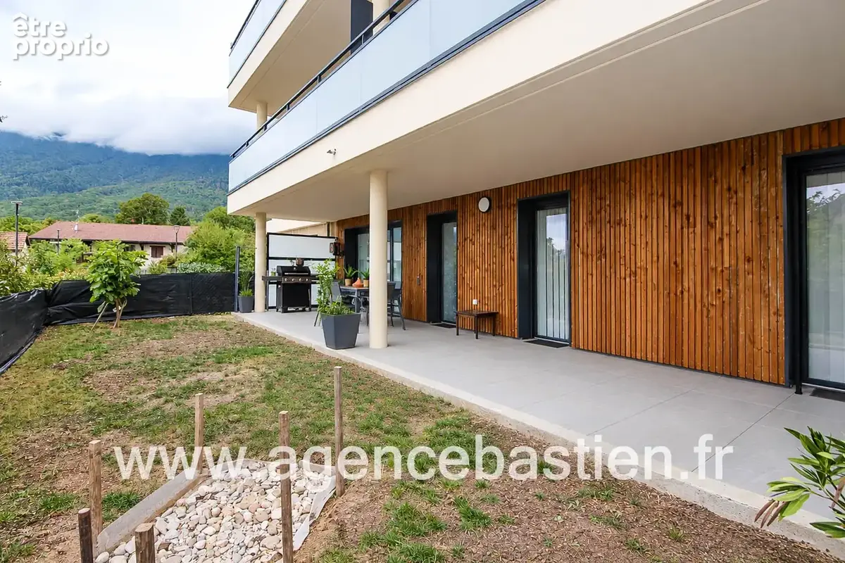 Photo Appartement à Crozet au prix de 429 000€