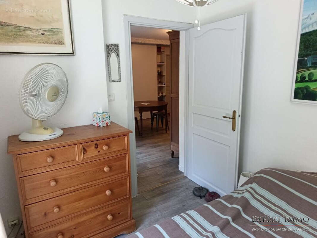 Appartement à SIX-FOURS-LES-PLAGES