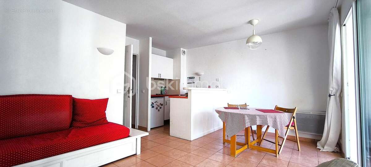 Magnifique appartement de 36 m2 sur le Golf de Pont-Royal, avec un jardin et une place de parking privée - photo 6