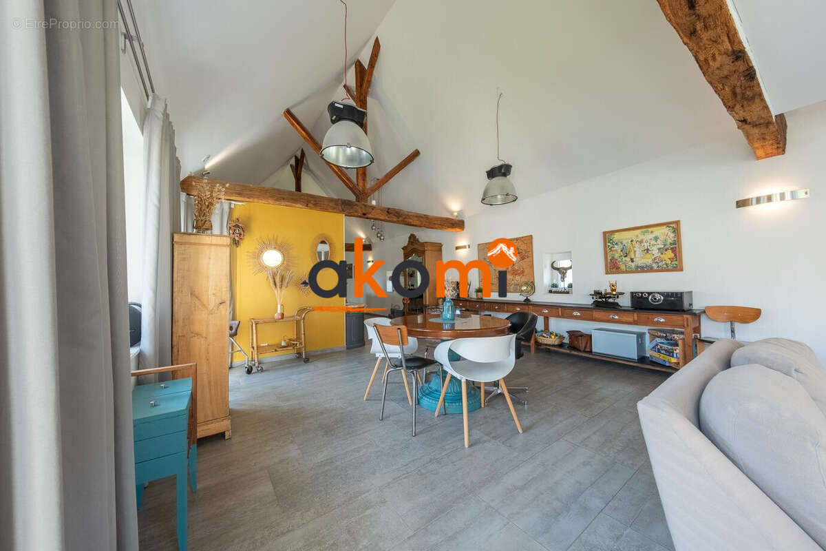 Maison à CHAMPEY-SUR-MOSELLE