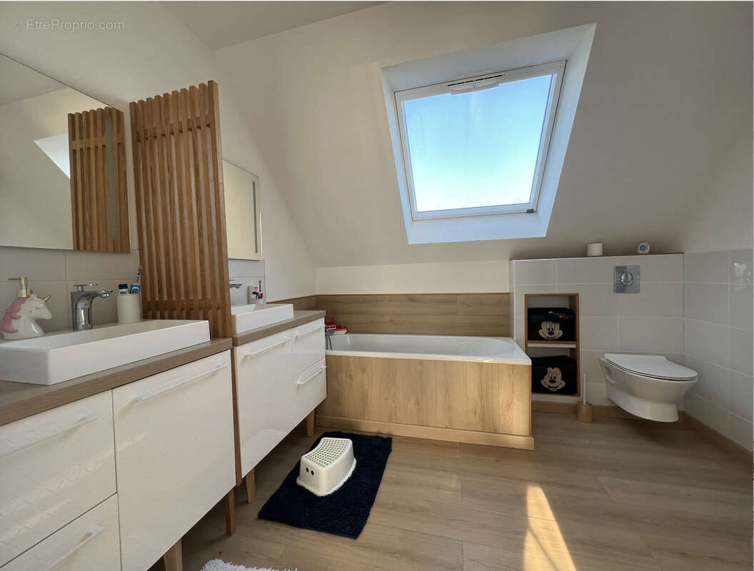 Maison 6 pièces 242m2 avec piscine - photo 8