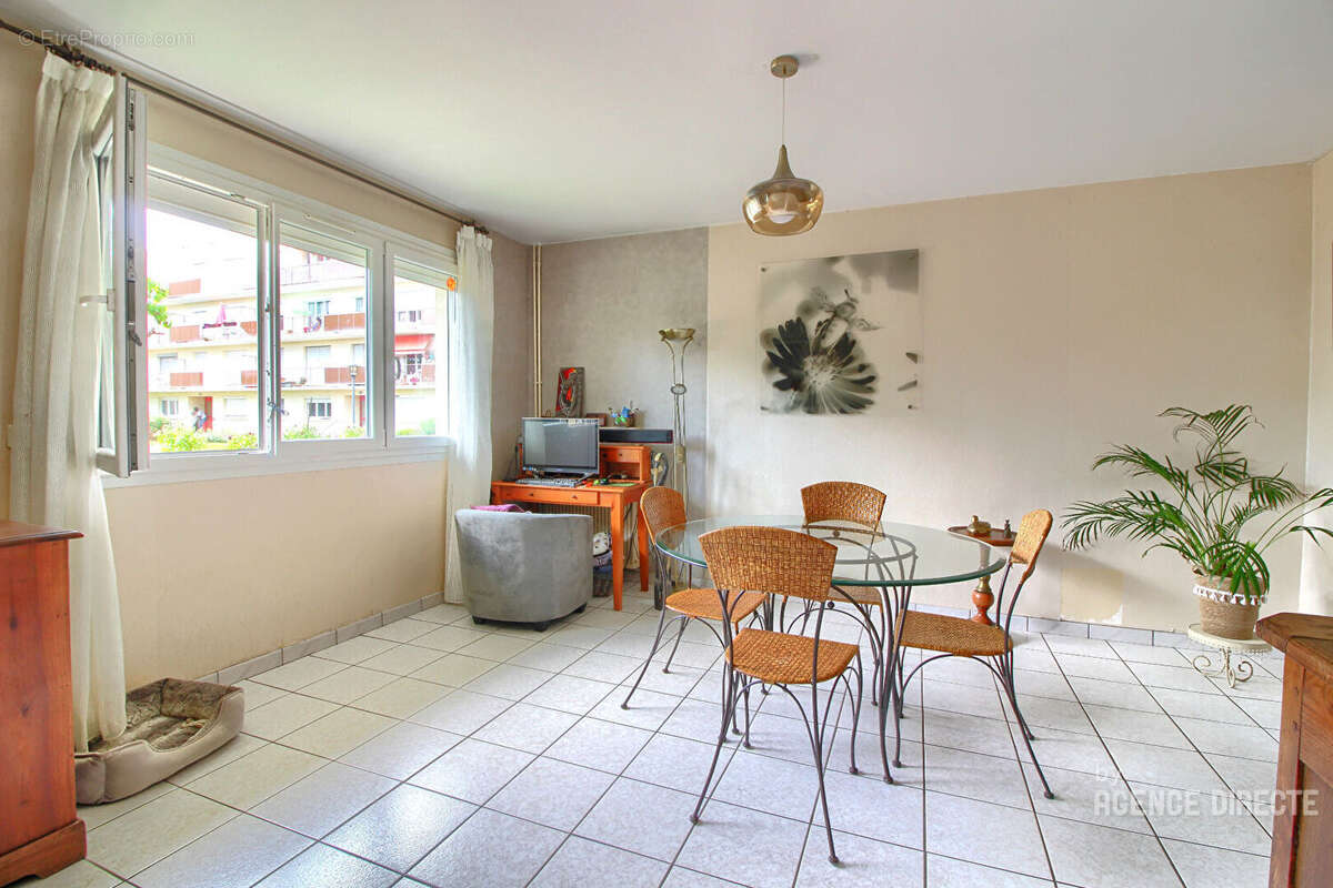 Appartement Rennes Bréquigny T5 - 90 m2 - photo 14