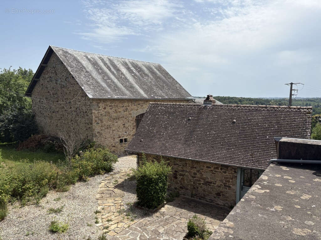 Maison à LA PORCHERIE