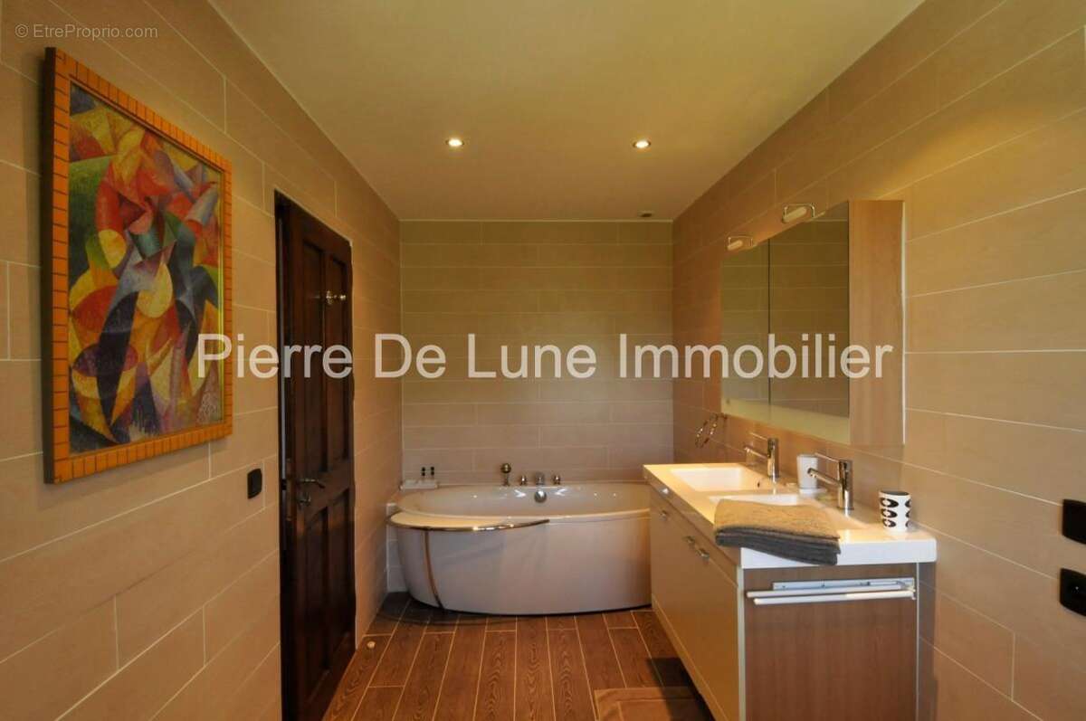 Havre de paix - 345m² - 7.500m² de parcelle - photo 14