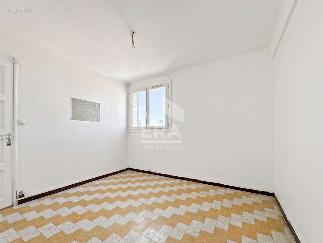 Appartement à MARSEILLE-3E