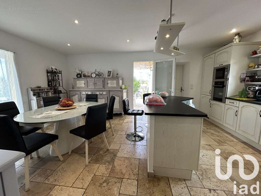 Photo 8 - Maison à TAVERNES