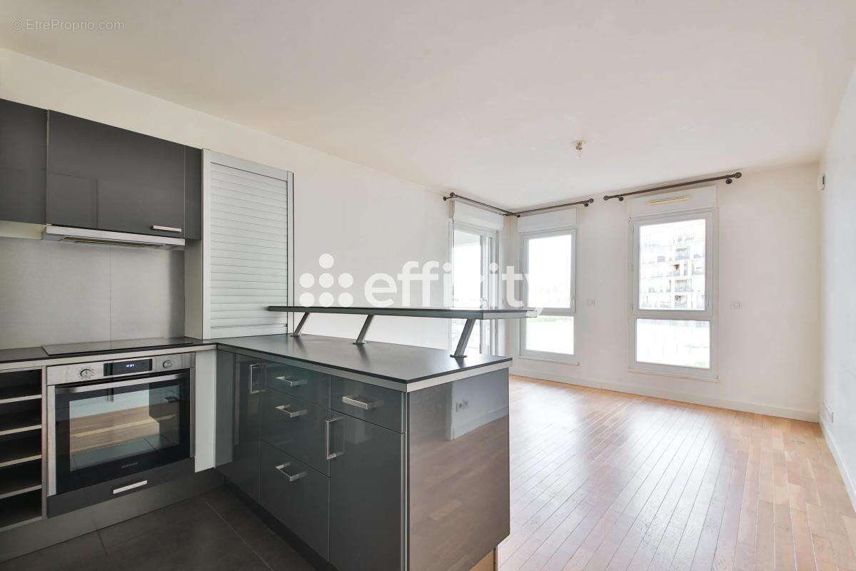 Appartement à ISSY-LES-MOULINEAUX