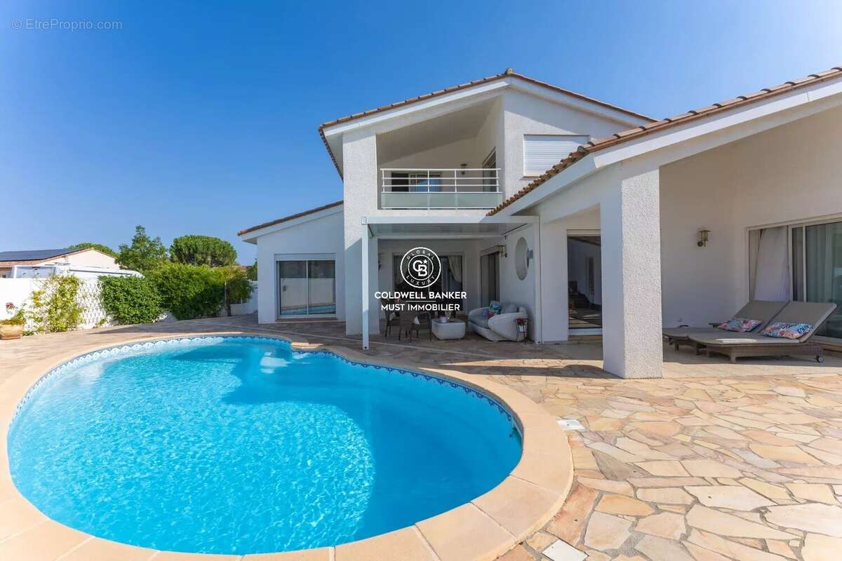 Saint-Cyprien : une adresse, une villa bien conçue - photo 10