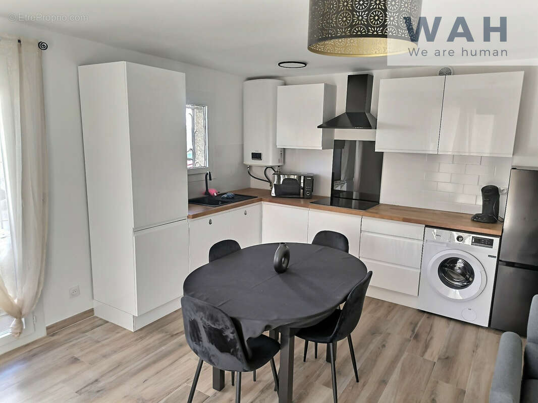 Appartement rénové 2P 42 m2 en RDC Lunel 34400 - photo 2