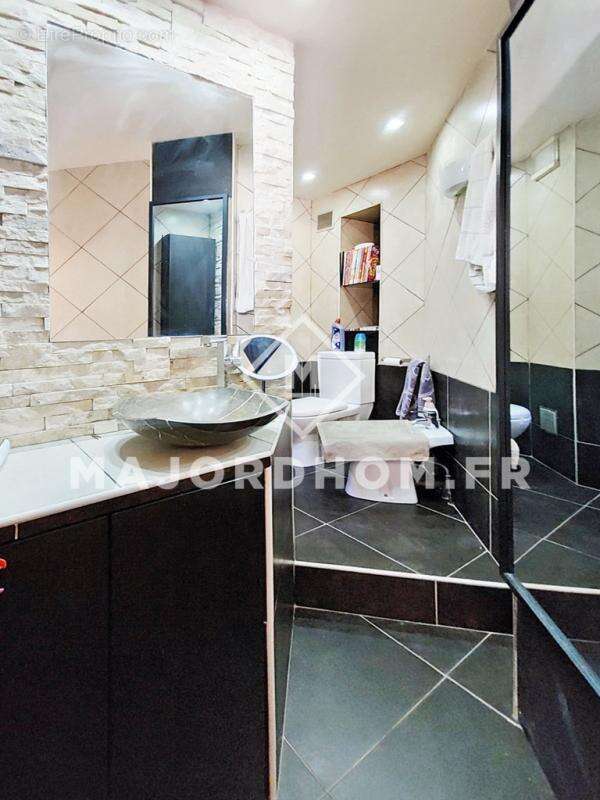 Appartement à MARSEILLE-6E