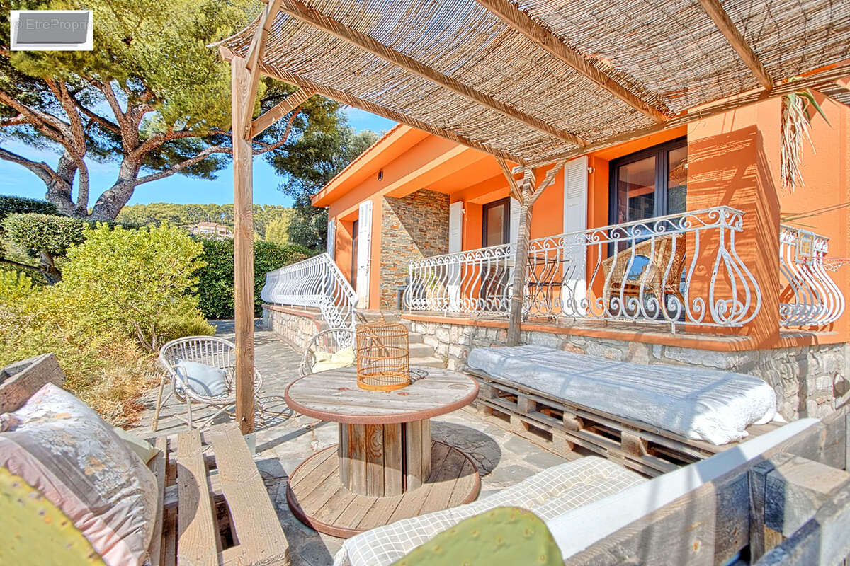 Maison à LA VALETTE-DU-VAR