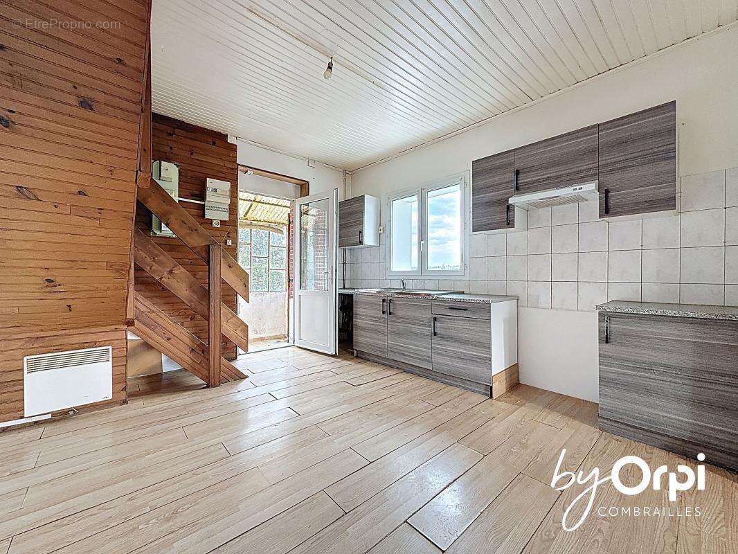Appartement à SAINT-ELOY-LES-MINES