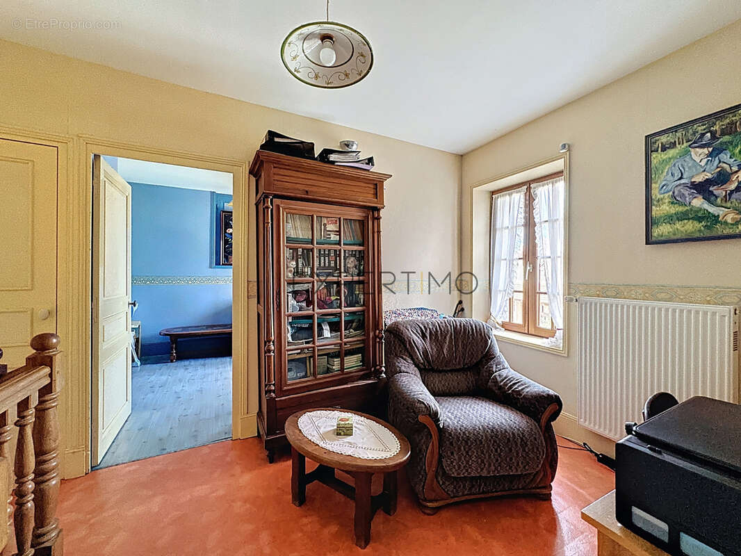 Charmante maison avec 2 gîtes indépendants à Sennecey-le-Grand : Calme, Potentiel et Revenu - photo 15