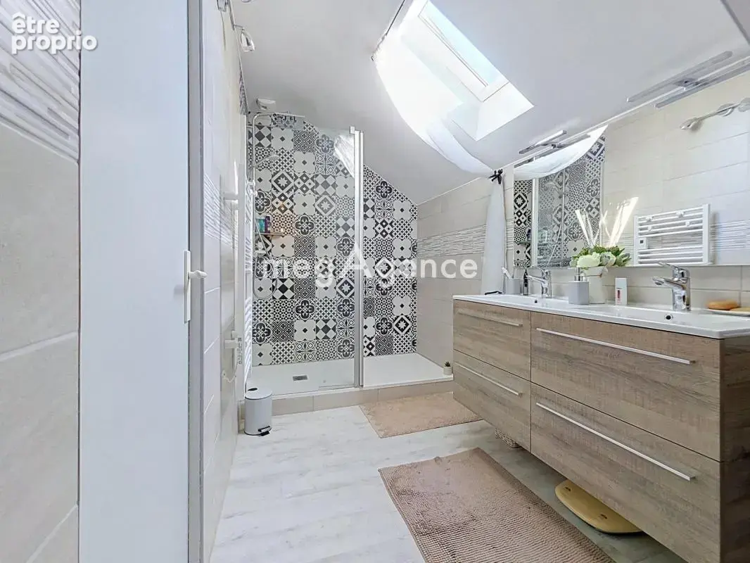 Maison de charme – Beaux volumes, 3 chambres et jardin - photo 9