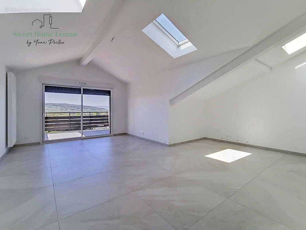 Appartement à BRENTHONNE